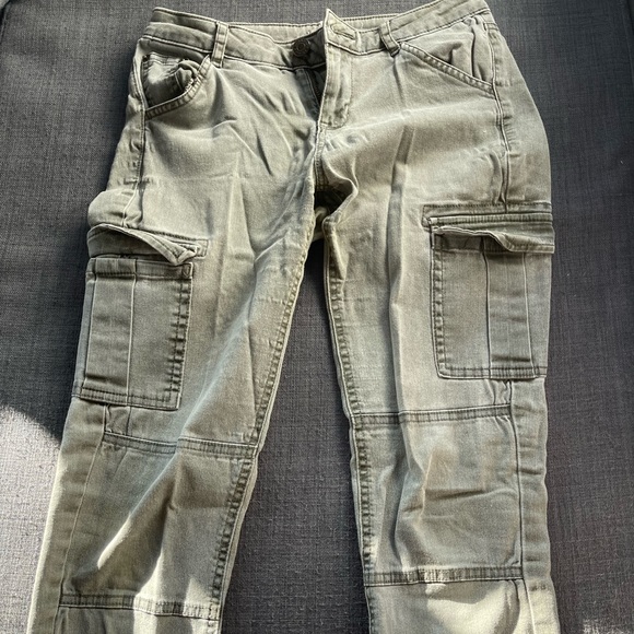 Garage Low-Rise Jeans - Picture 3 of 5